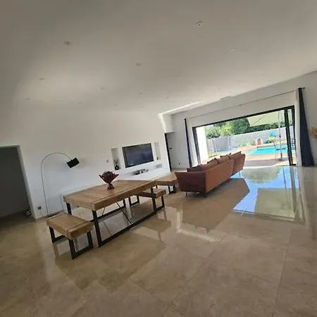 Maison Moderne *